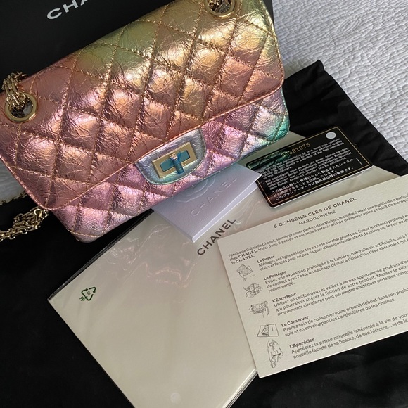 ‼️SOLD‼️NEW 20A CHANEL REISSUE 2.55 RAINBOW MINI - Picture 4 of 14